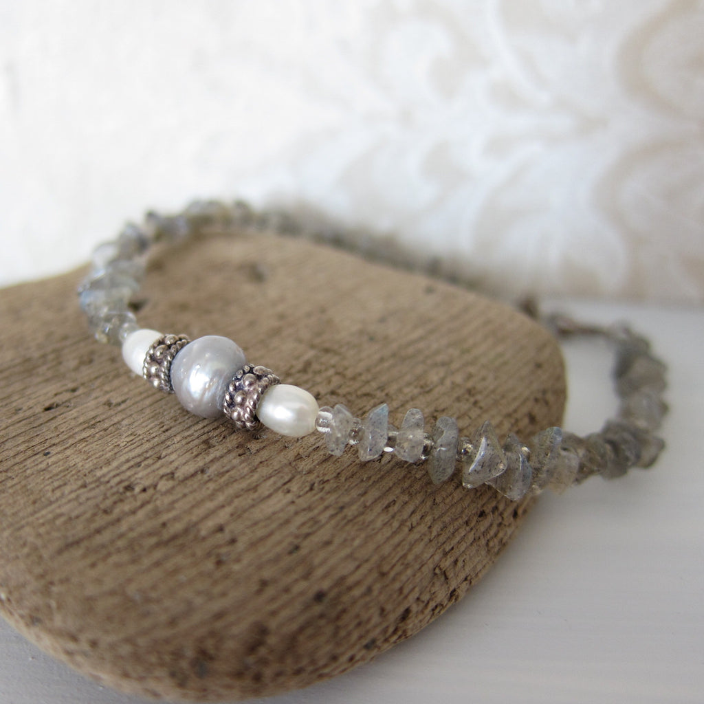 Labradorite Bracelet with Mineral Chips and Gray Freshwater Pearls, Sterling Silver Clasp